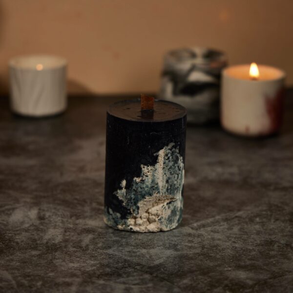 bougie sur beton, bougie sur pierre