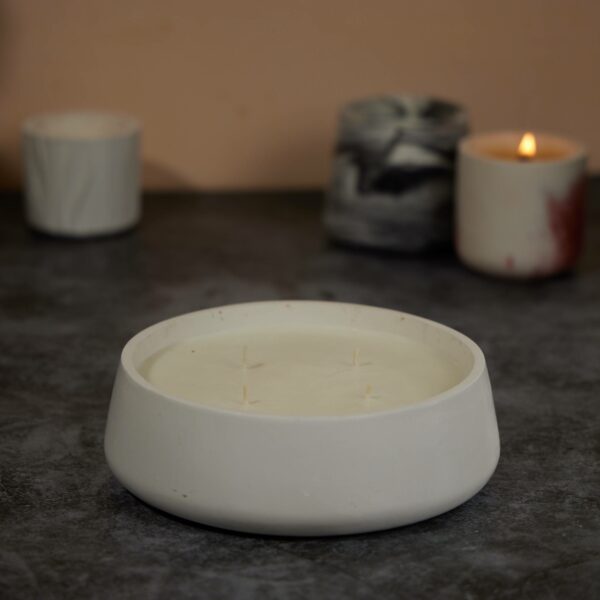 Grande bougie végétale parfumée avec 4 mèches en coton pur