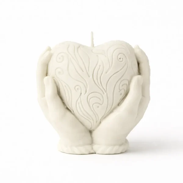 Bougie en cire végétale – Cœur en mains, idée cadeau élégante